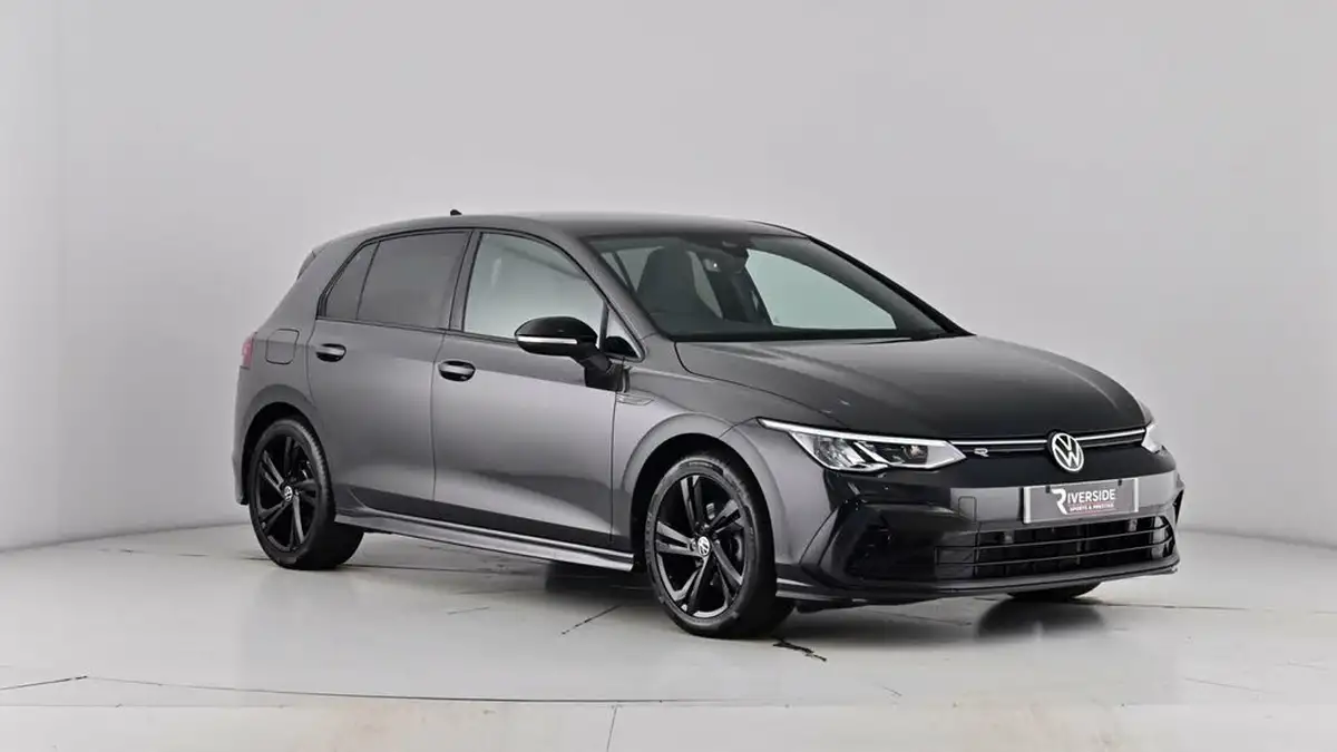 2022-volkswagen-golf-15-tsi-r-line-130ps-hatchback-big-47