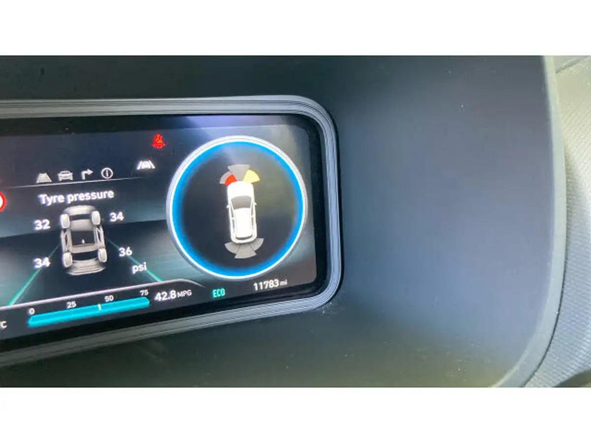 2022-hyundai-kona-16-gdi-premium-big-55