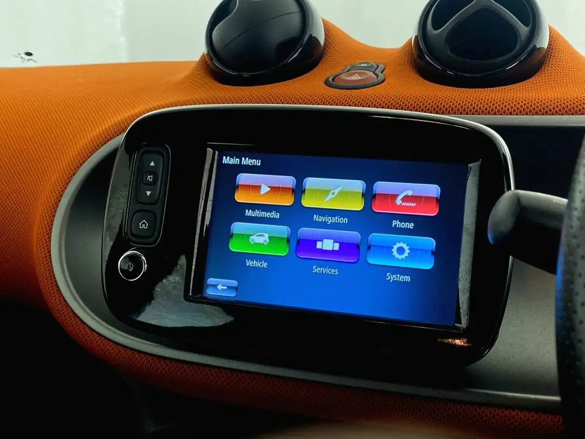 2015-smart-forfour-09-edition-1-big-39