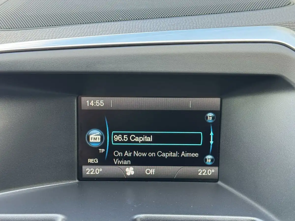 2016-volvo-xc60-24td-d4-se-lux-geartronic-big-11