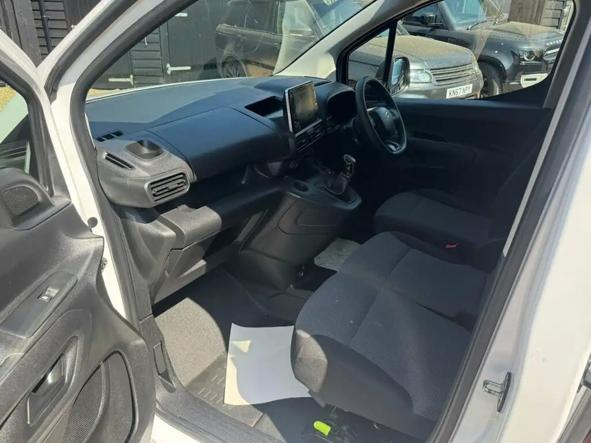 2020-citroen-berlingo-15bluehdi-650-enterprise-big-12