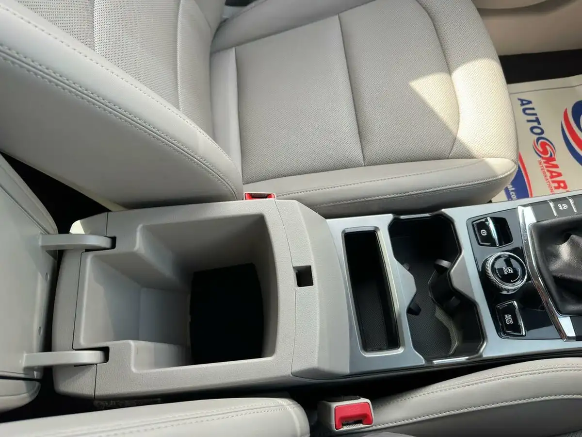2020-kgm-ssangyong-korando-15-ultimate-big-24