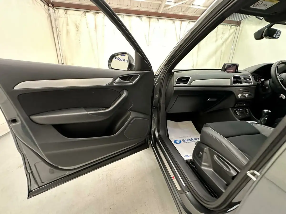 2018-audi-q3-20-tdi-s-line-edition-big-31