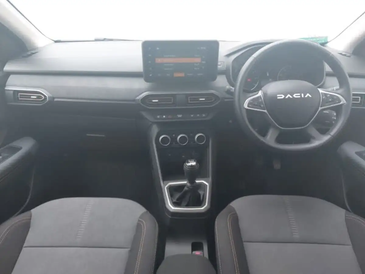 2024-dacia-sandero-stepway-10-tce-extreme-90bhp-big-2