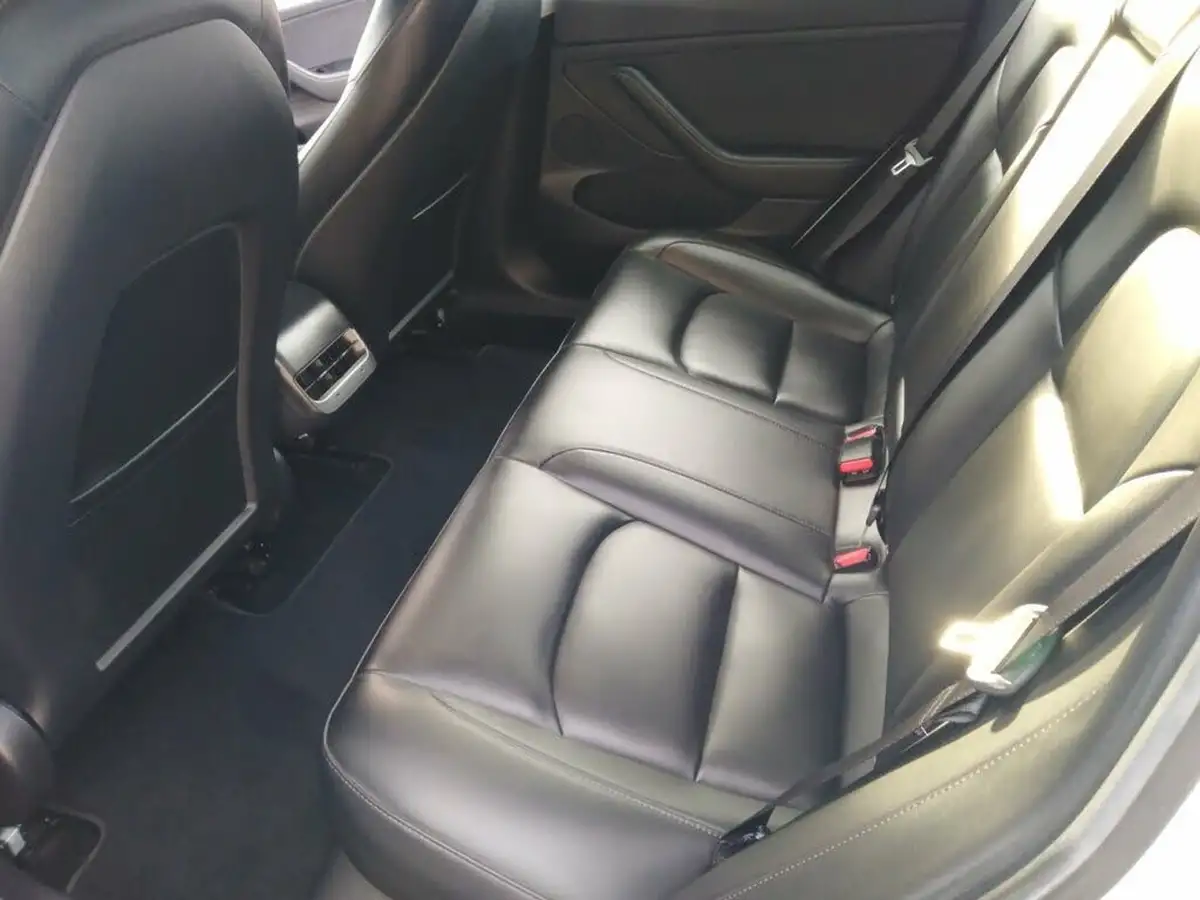 2021-tesla-model-3-e-long-range-4x4-big-11