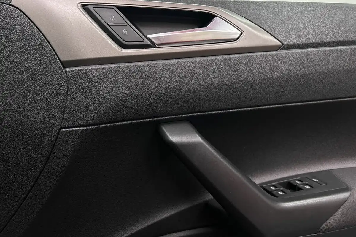 2020-volkswagen-polo-10-match-big-21