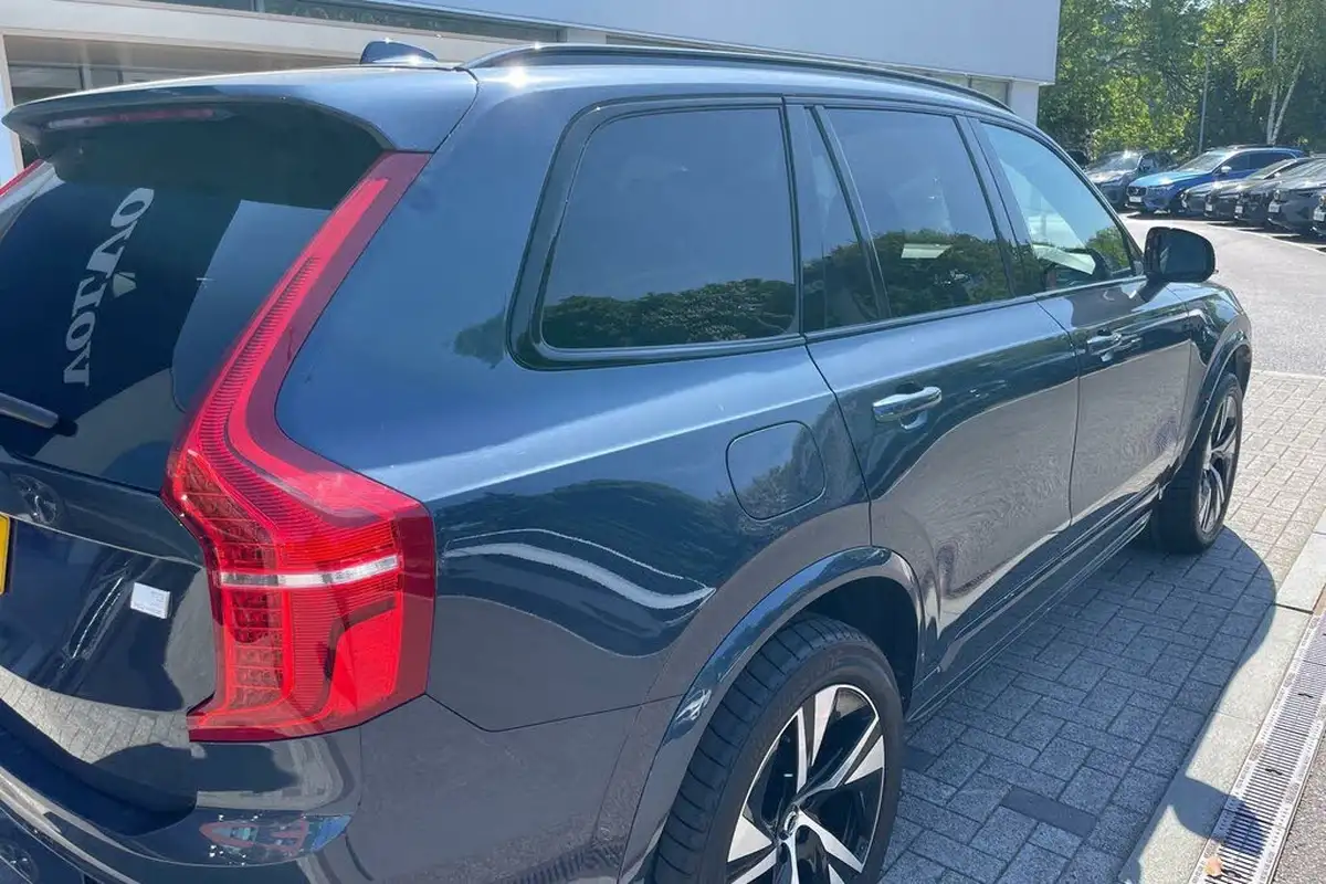 2022-volvo-xc90-20-t8-r-design-455bhp-big-15