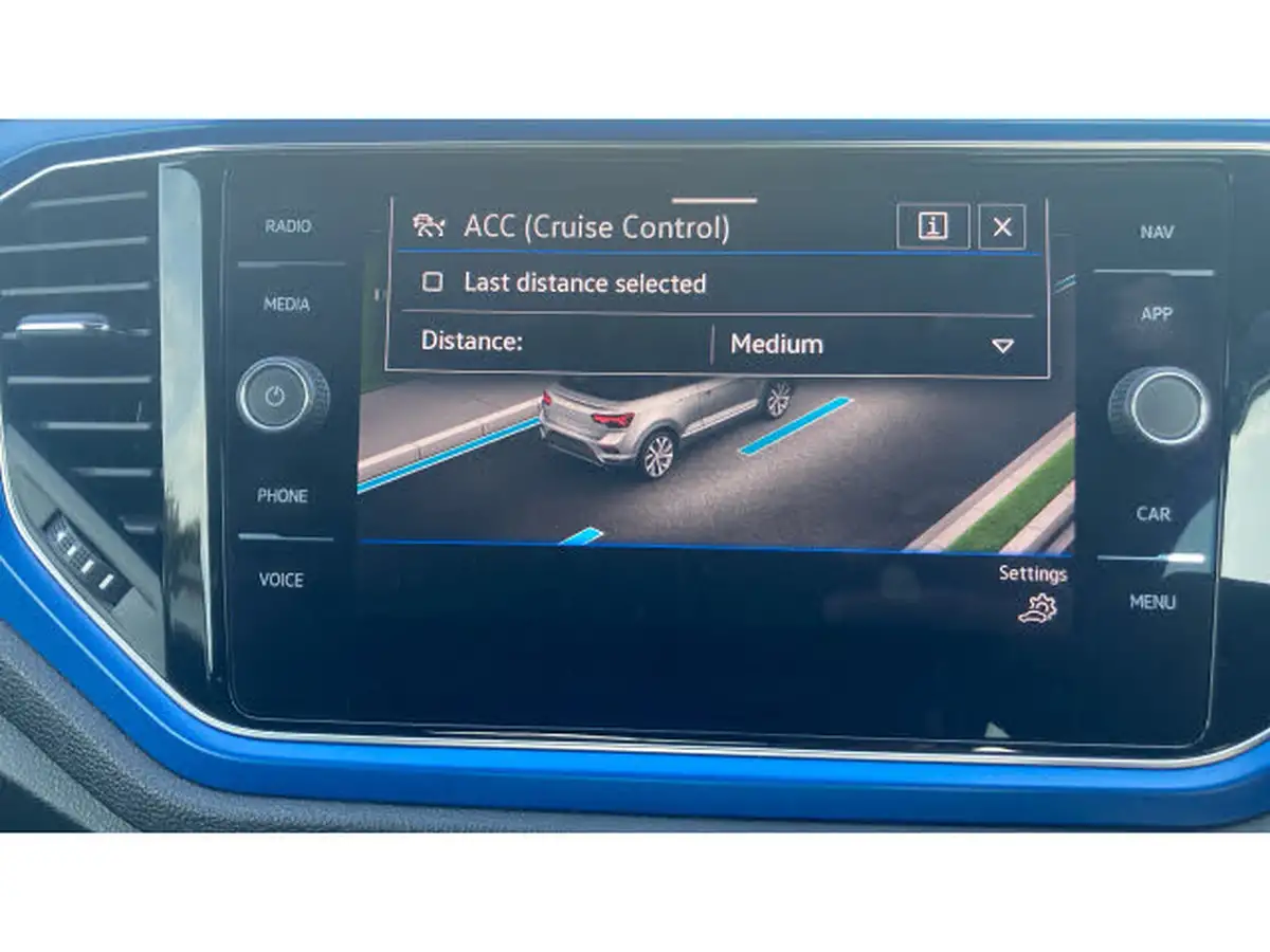 2022-volkswagen-t-roc-15-tsi-r-line-convertible-2d-dsg-big-33