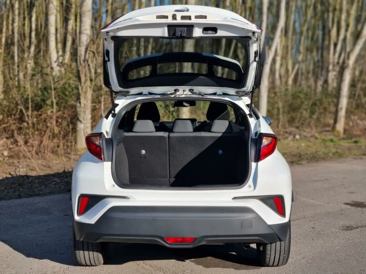 2020-toyota-c-hr-18-vvt-i-design-big-6