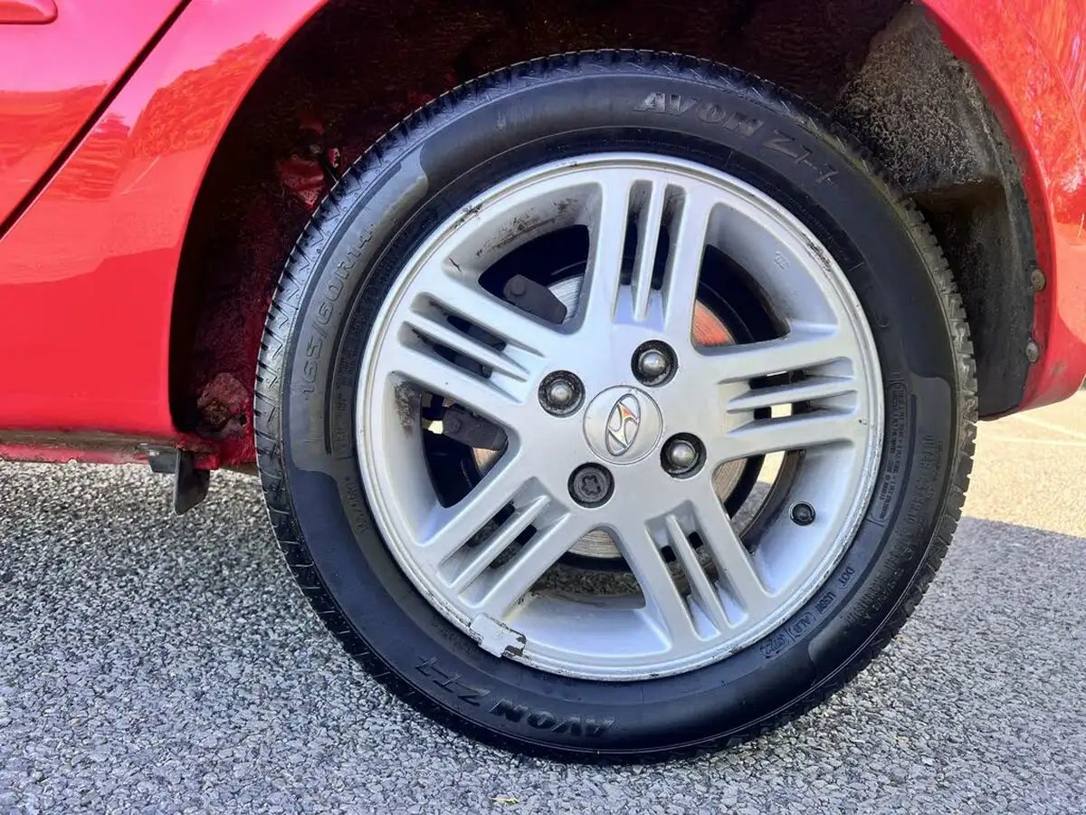 2010-hyundai-i10-11-edition-big-9