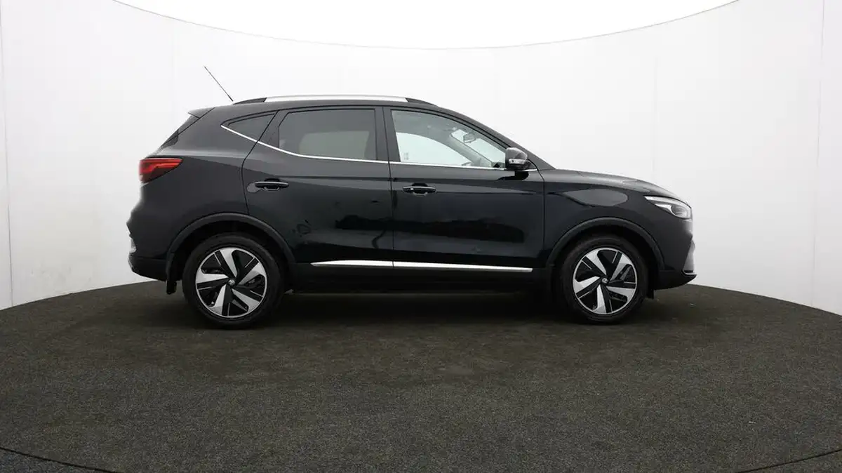 2023-mg-zs-suv-e-trophy-connect-ev-156ps-long-range-big-32
