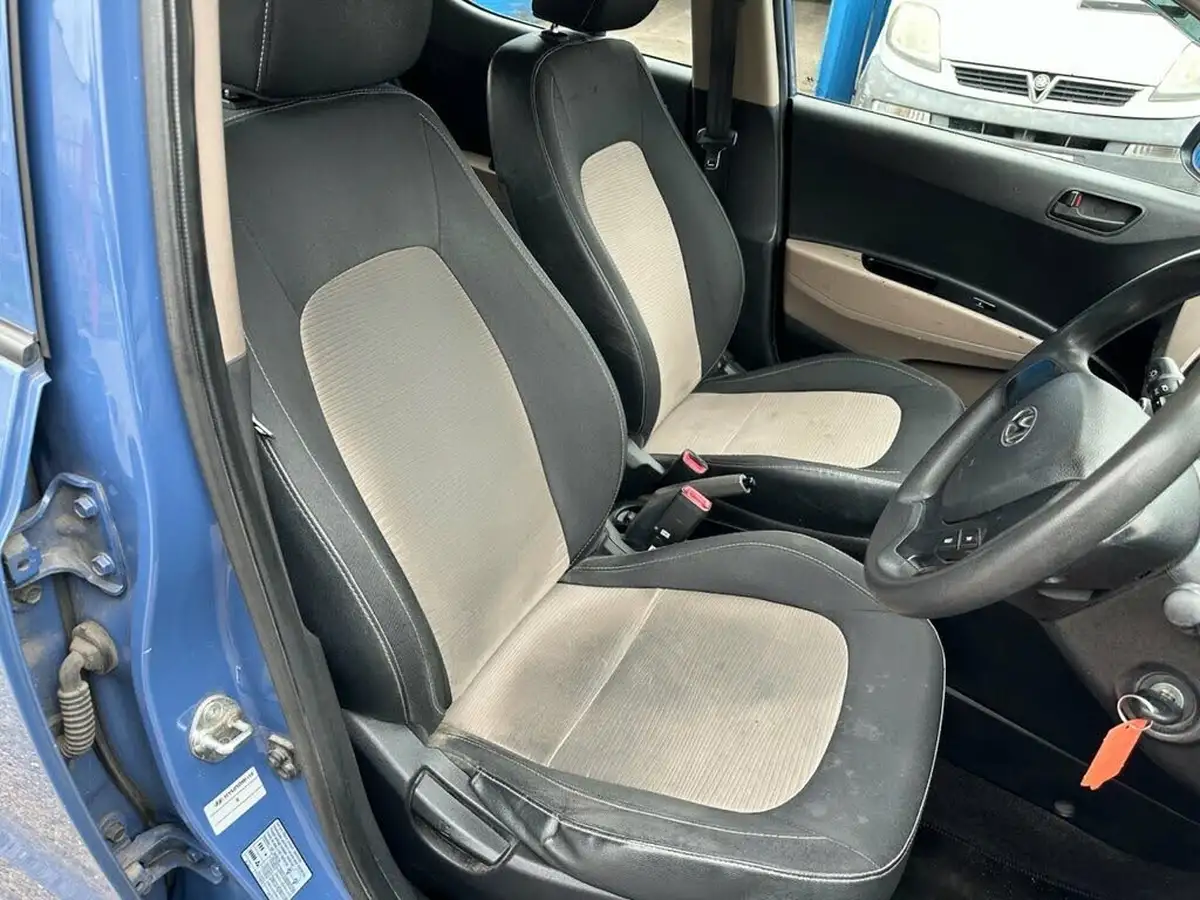 2015-hyundai-i10-10-s-big-17
