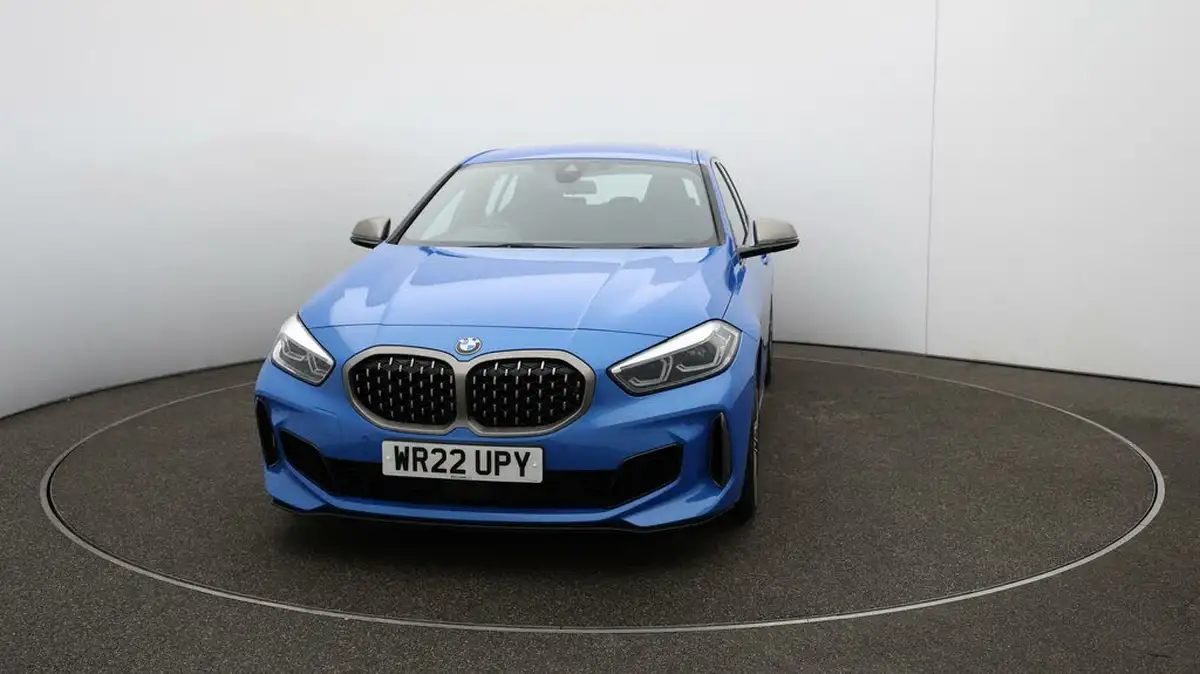 2022-bmw-1-series-20-m135i-xdrive-big-39