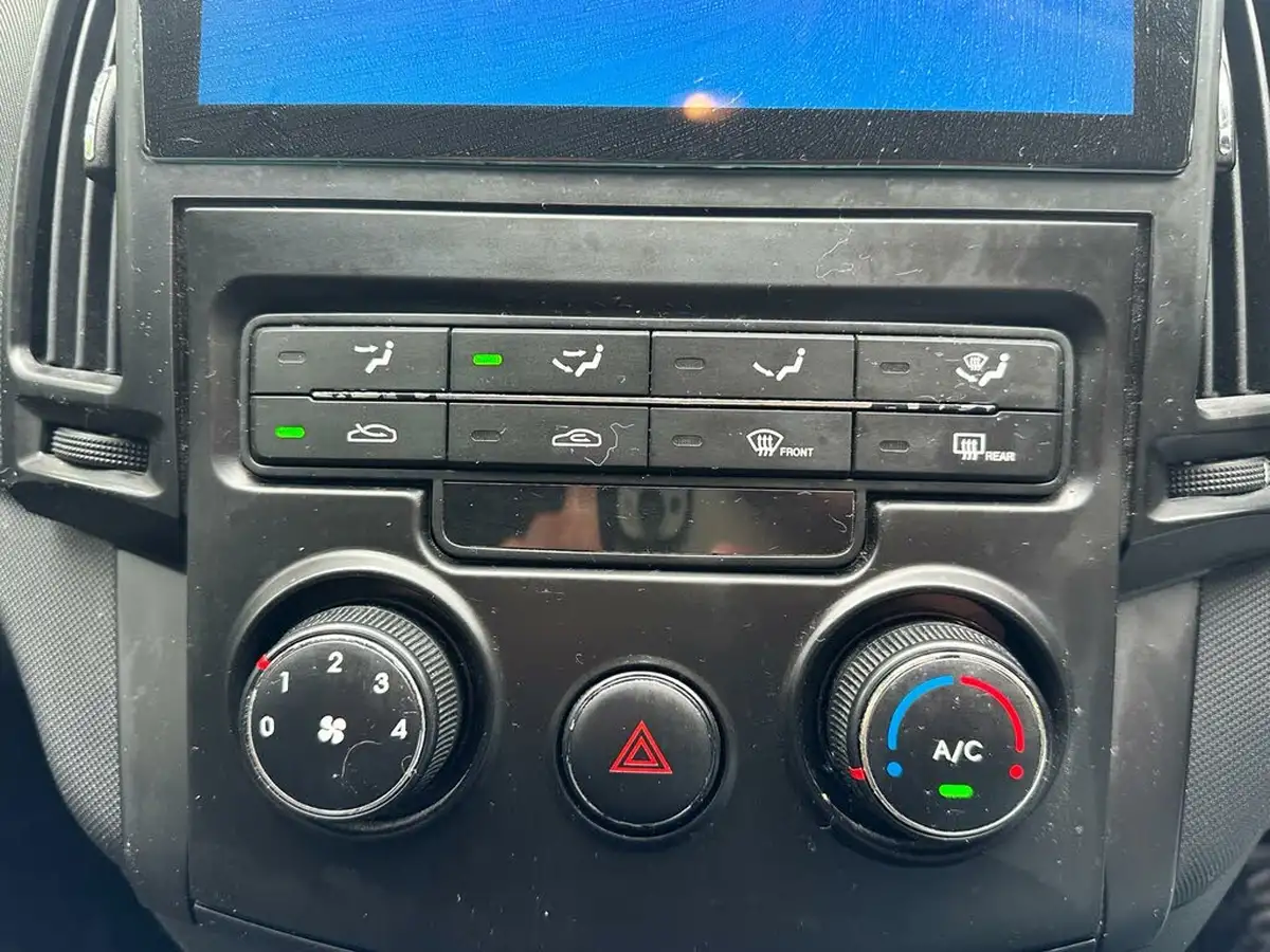 2009-hyundai-i30-14-comfort-big-7