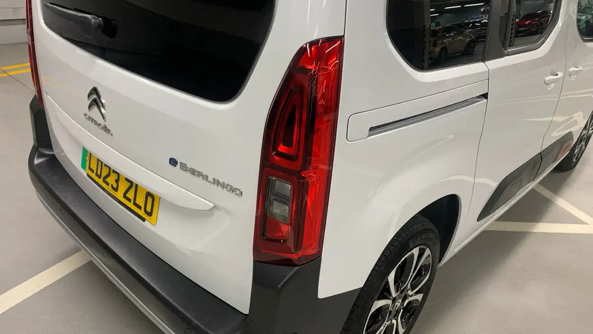 2023-citroen-berlingo-e-flair-xtr-m-size-big-44