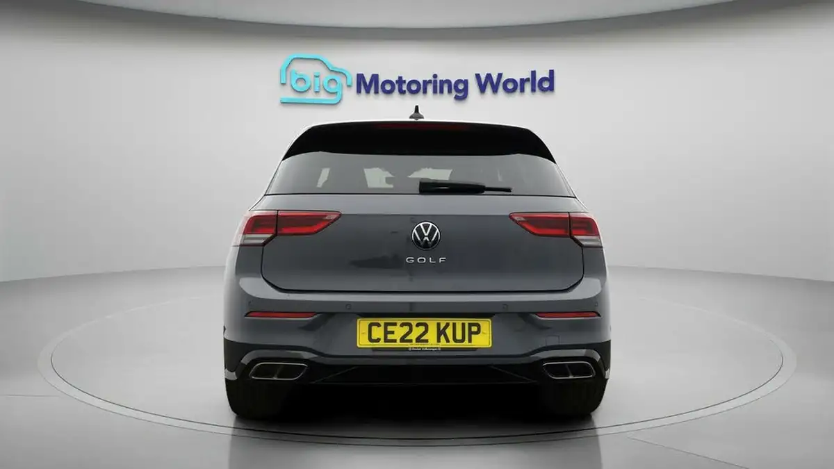 2022-volkswagen-golf-15-tsi-r-line-130ps-hatchback-big-5