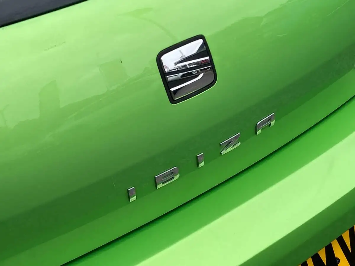2014-seat-ibiza-12-fr-105ps-sportcoupe-3d-big-52