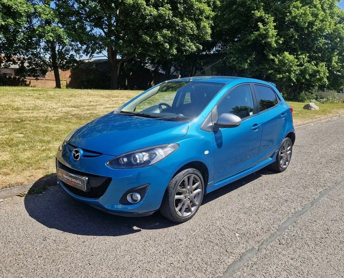 2014-mazda-mazda2-13-sport-venture-big-8