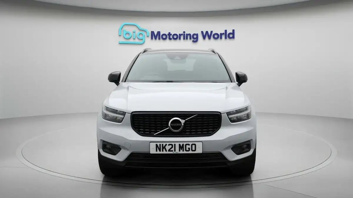 2021-volvo-xc40-15-t3-r-design-161bhp-auto-big-2
