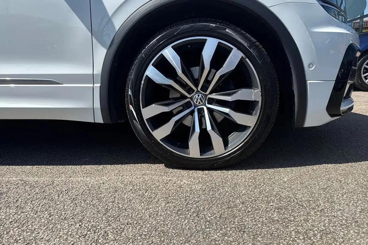 2019-volkswagen-tiguan-20-tsi-sel-190ps-dsg-big-9