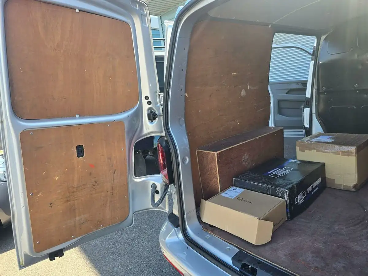 2021-volkswagen-transporter-20tdi-t30-highline-bmt-swb-150pseu6dt-e-panel-van-big-21
