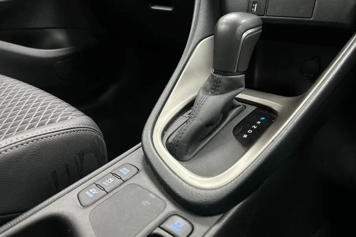 2022-mazda-mazda2-15-agile-big-18