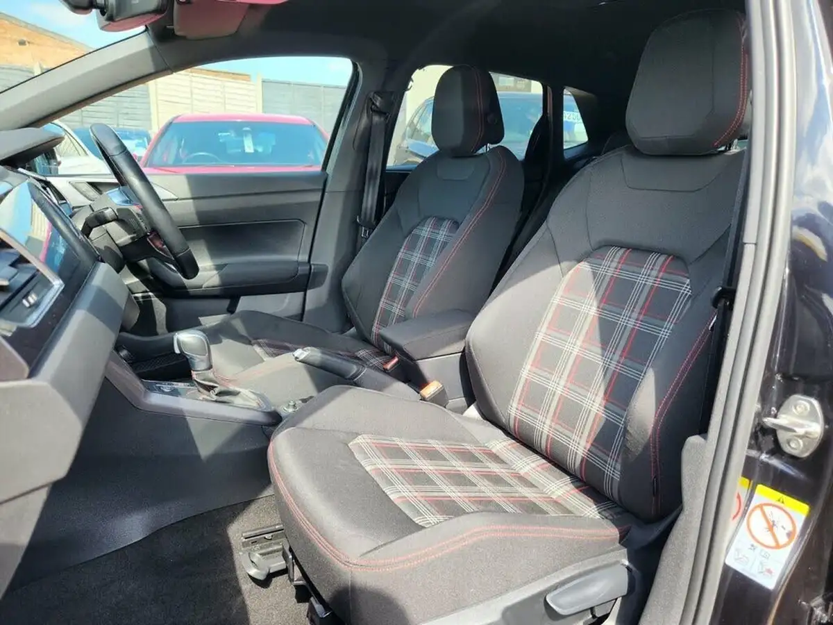 2019-volkswagen-polo-20-tsi-gti-big-10