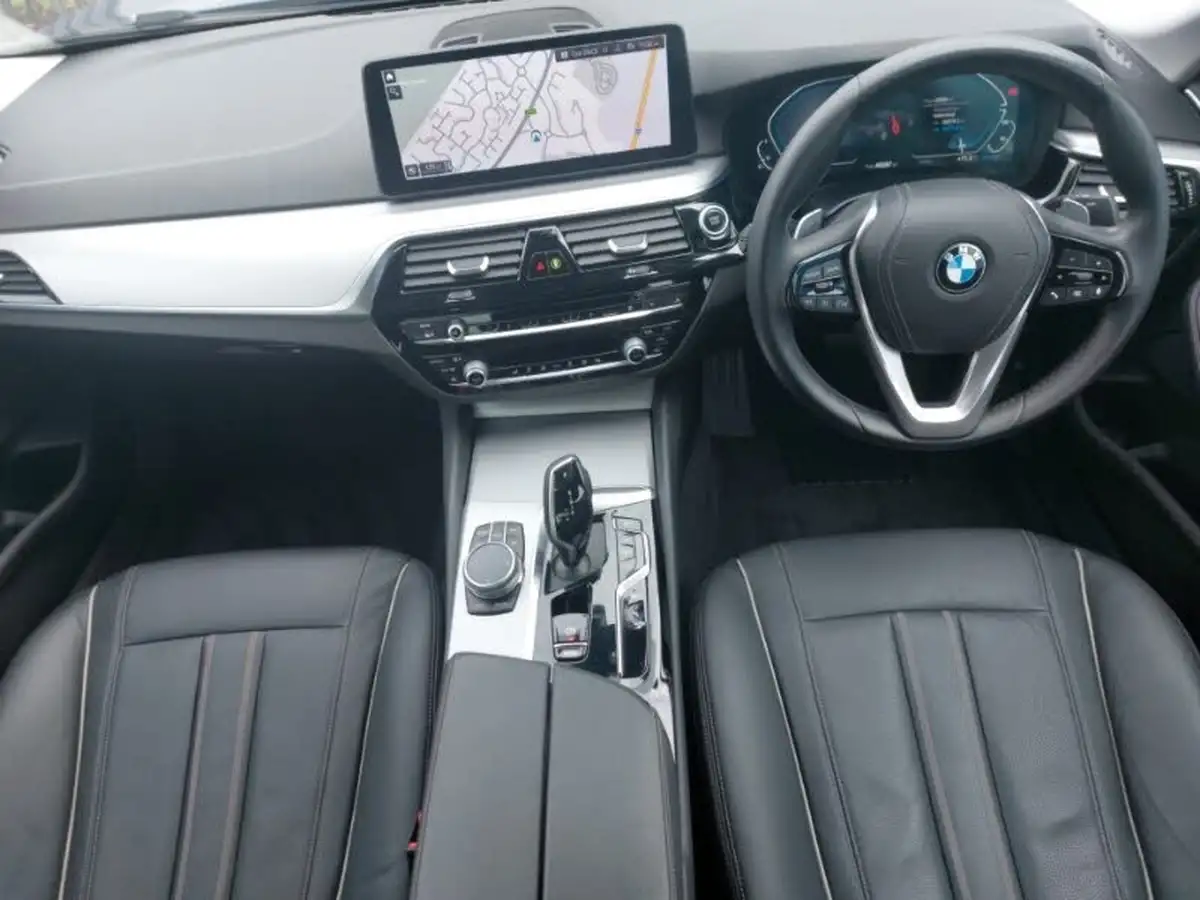 2021-bmw-5-series-20-530e-se-saloon-4d-big-2