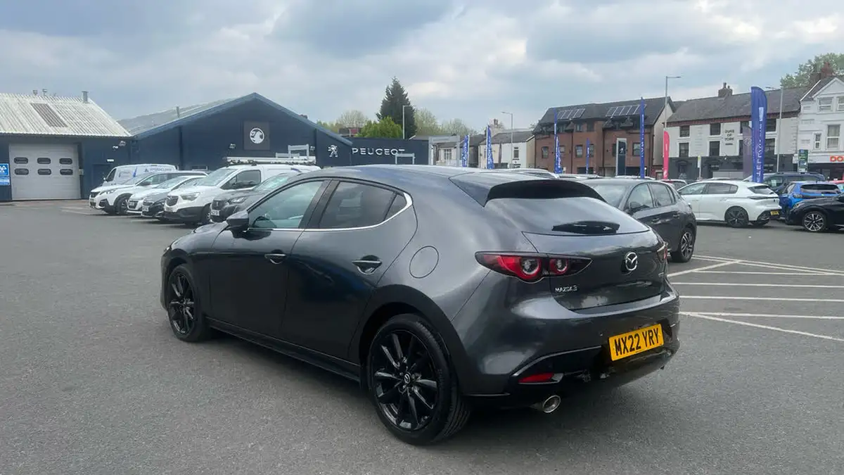 2022-mazda-mazda3-20-sport-lux-186ps-hatchback-5d-auto-big-4