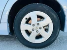 2010-toyota-prius-small-8