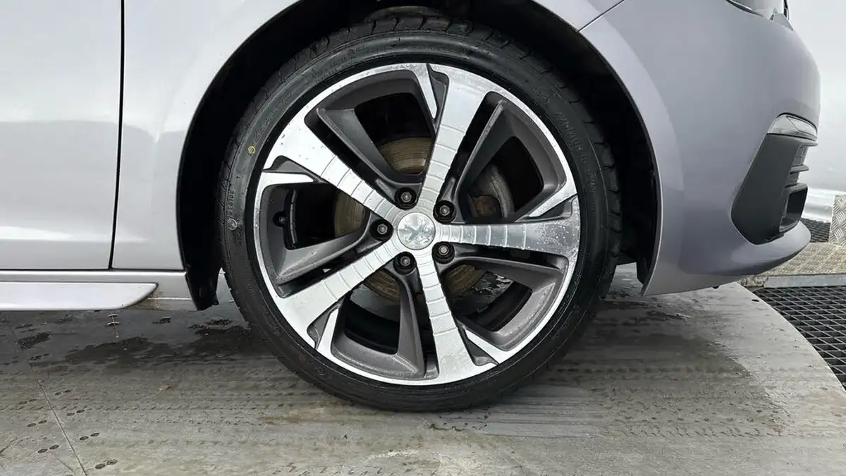2019-peugeot-308-sw-15-bluehdi-gt-line-big-22