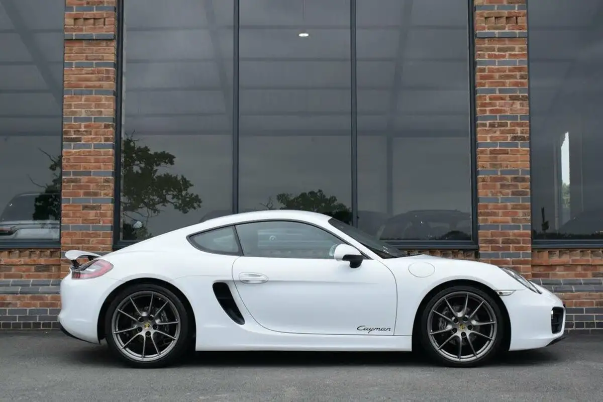 2015-porsche-cayman-27-pdk-big-5