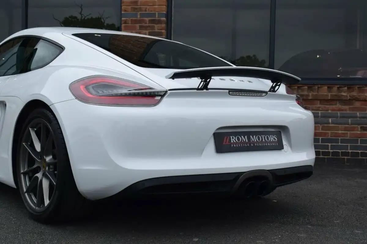 2015-porsche-cayman-27-pdk-big-53