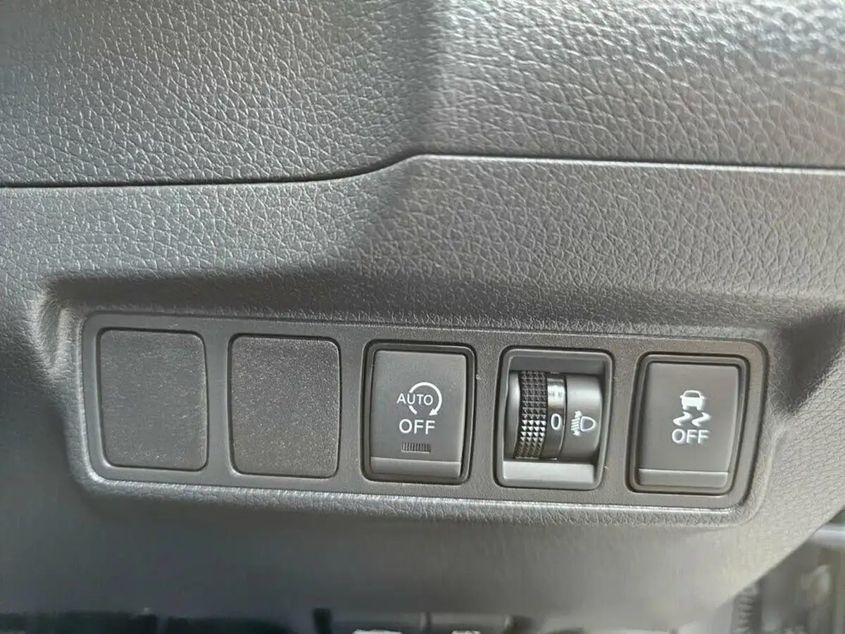 2018-nissan-pulsar-12-dig-t-n-connecta-ss-big-16