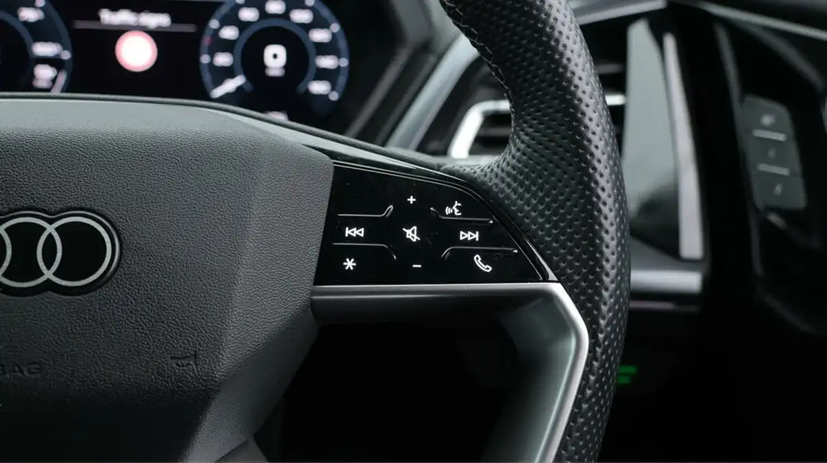 2022-audi-q4-e-tron-40e-edition-1-station-wagon-big-24