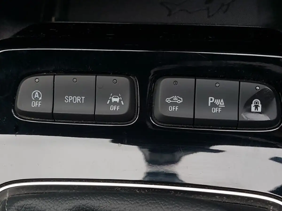 2022-vauxhall-mokka-12-gs-line-130ps-big-15
