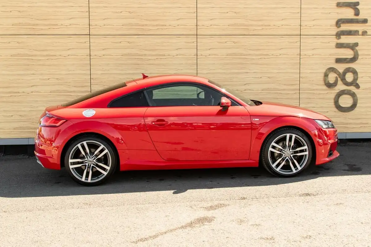2015-audi-tt-coupe-20-tfsi-s-line-big-11
