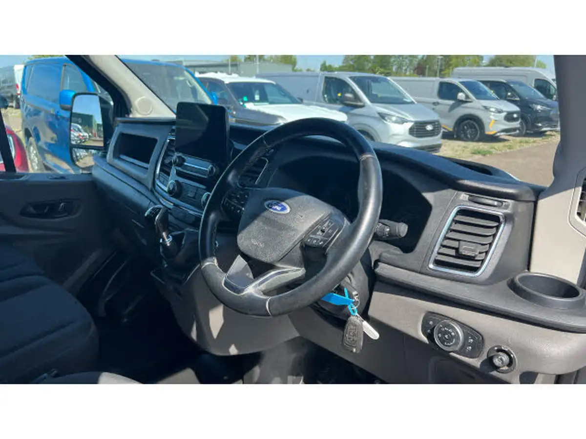 2022-ford-transit-big-15