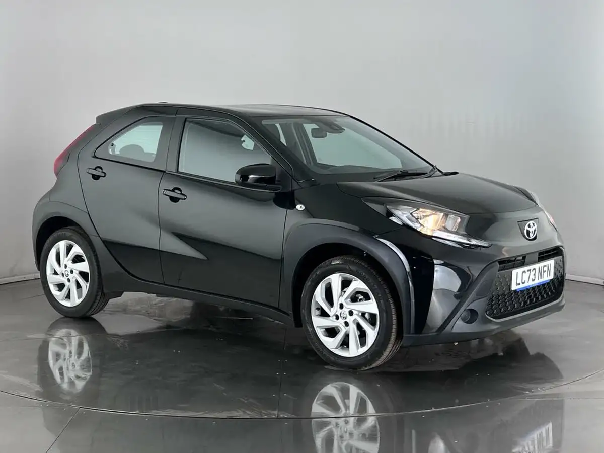 2023-toyota-aygo-x-10-vvt-i-pure-cvt-big-0