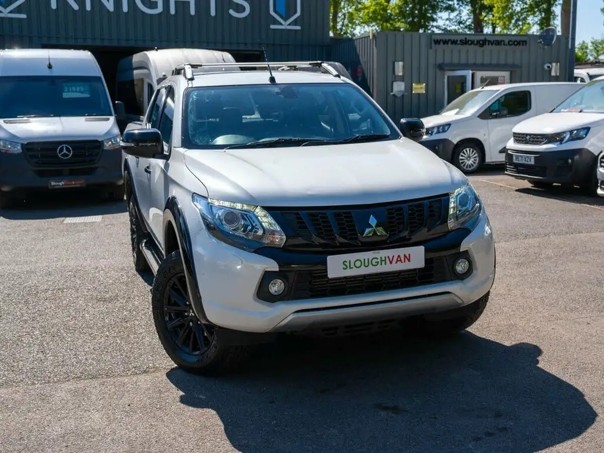 2019-mitsubishi-l200-24di-d-challenger-auto-big-1