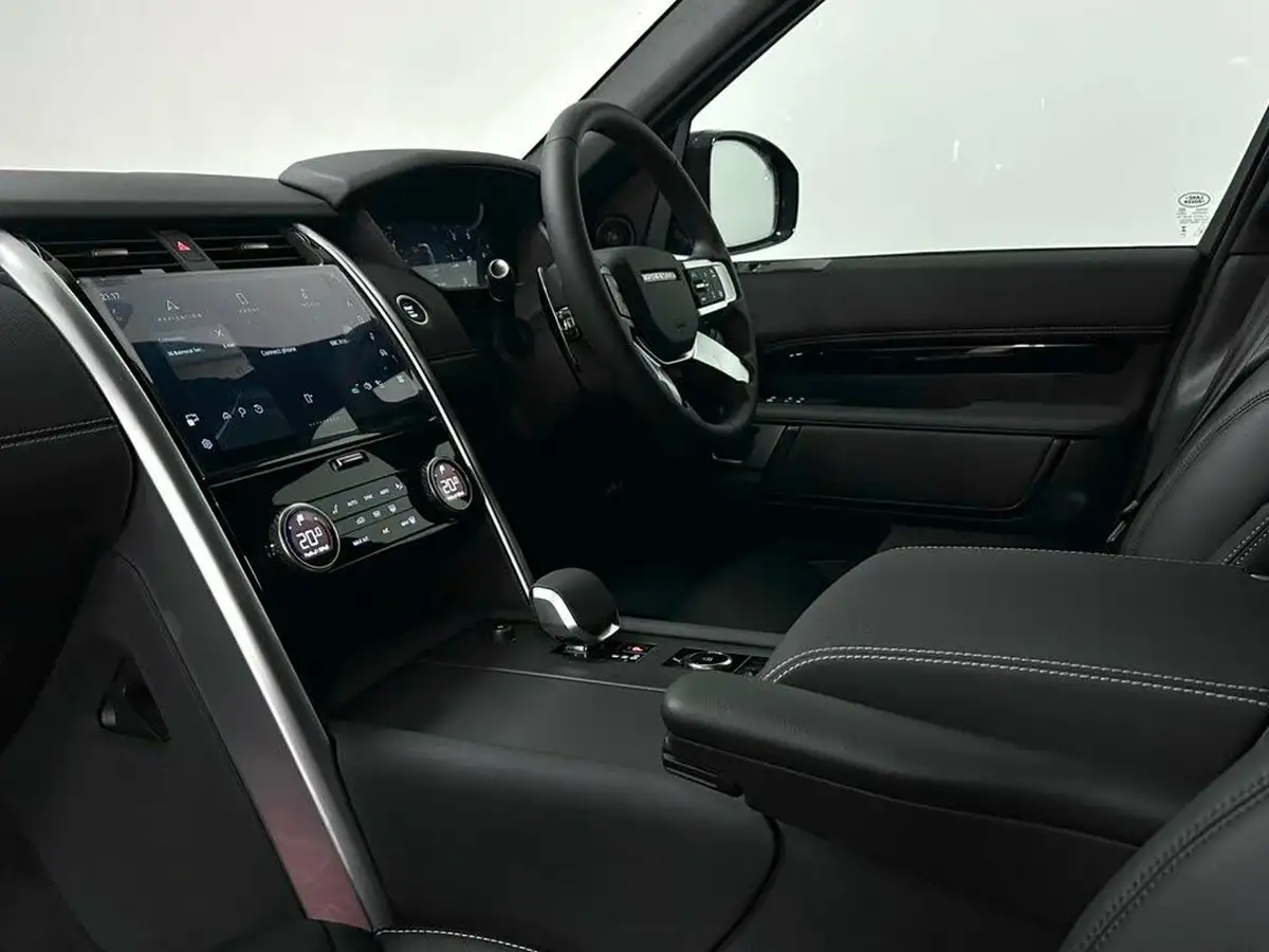 2025-land-rover-discovery-30-d350-commercial-se-big-30
