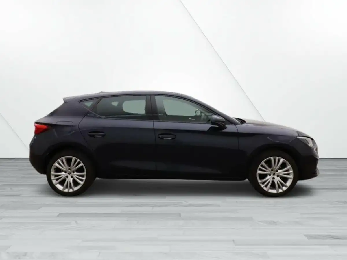 2022-seat-leon-big-4