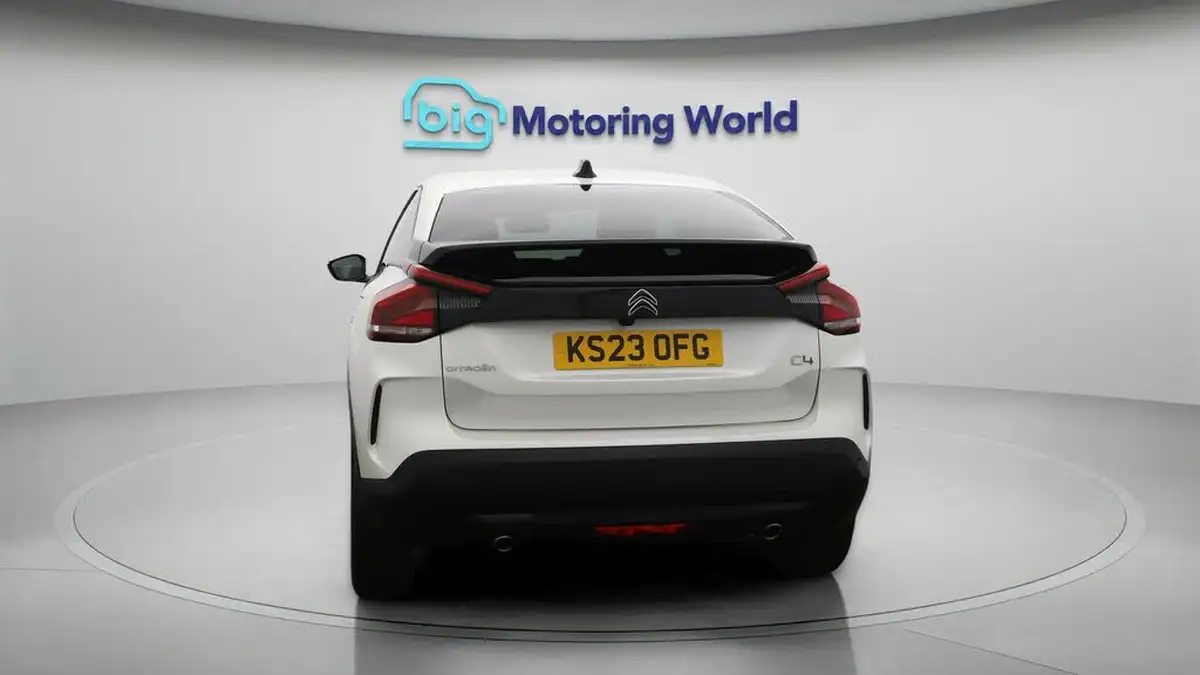 2023-citroen-c4-12-puretech-c-series-edition-big-6