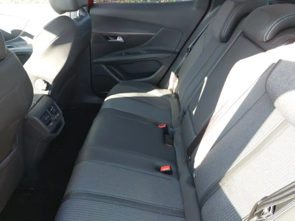 2022-peugeot-3008-suv-12-puretech-allure-eat8-big-5