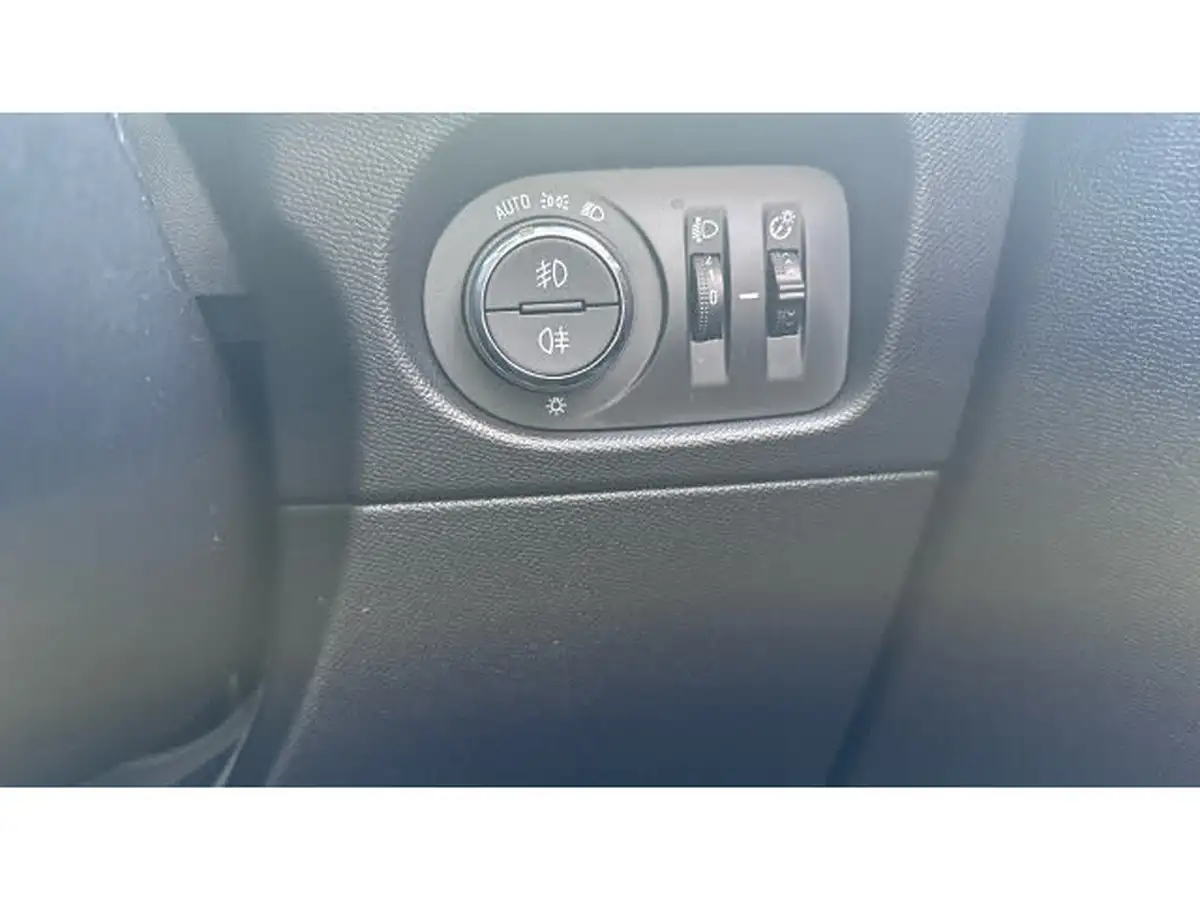 2021-vauxhall-mokka-e-sri-premium-big-33