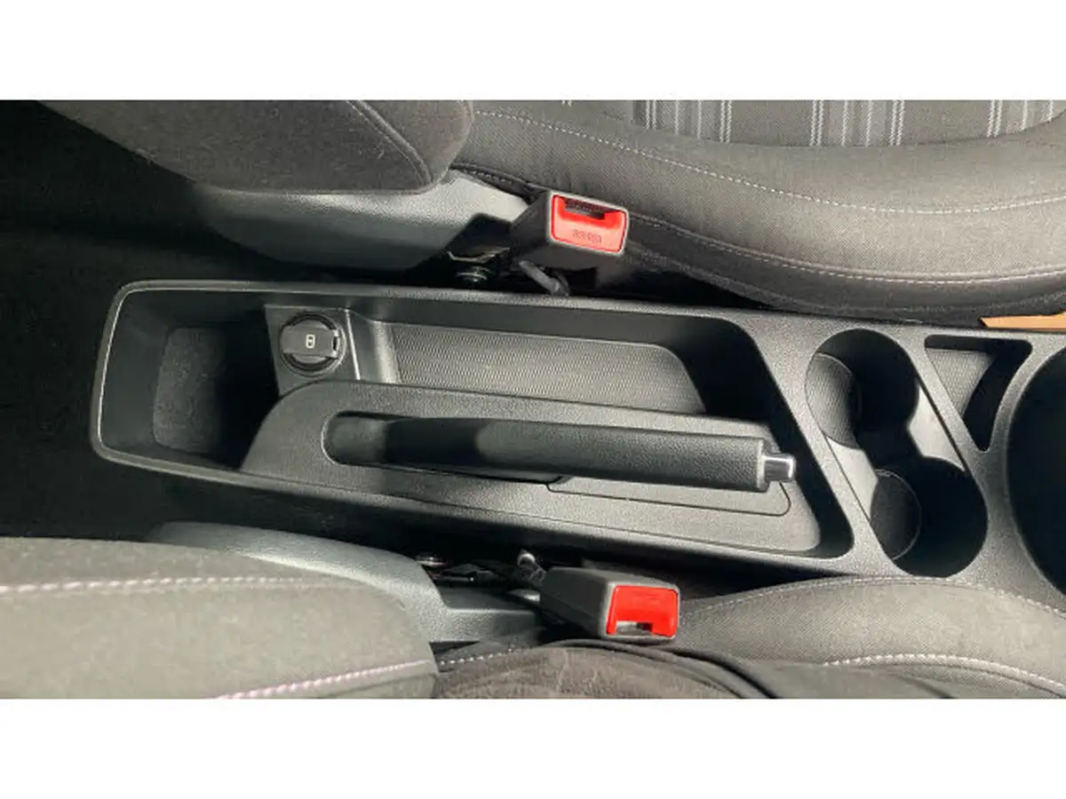 2023-hyundai-i10-12-premium-auto-big-28