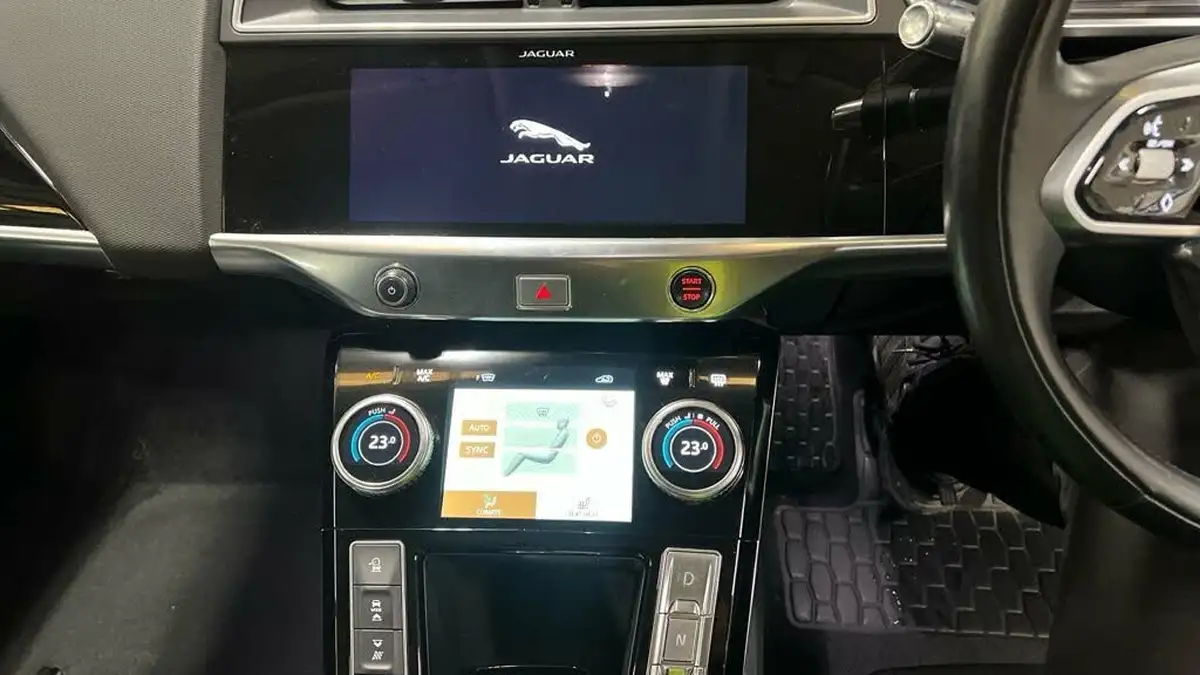 2021-jaguar-i-pace-ev400-se-big-8