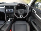 2025-mg-zs-suv-e-trophy-connect-ev-176ps-small-7