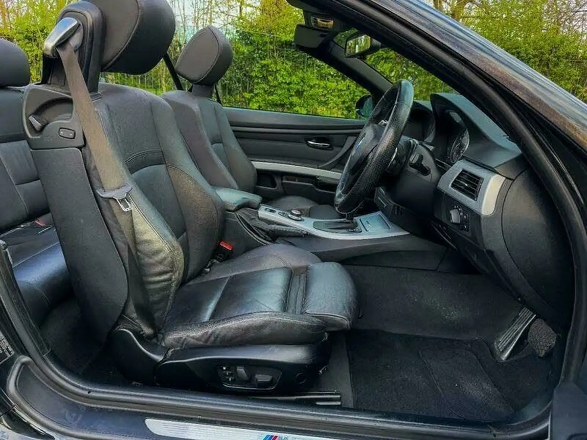 2009-bmw-3-series-30-330i-m-sport-convertible-2d-auto-big-28
