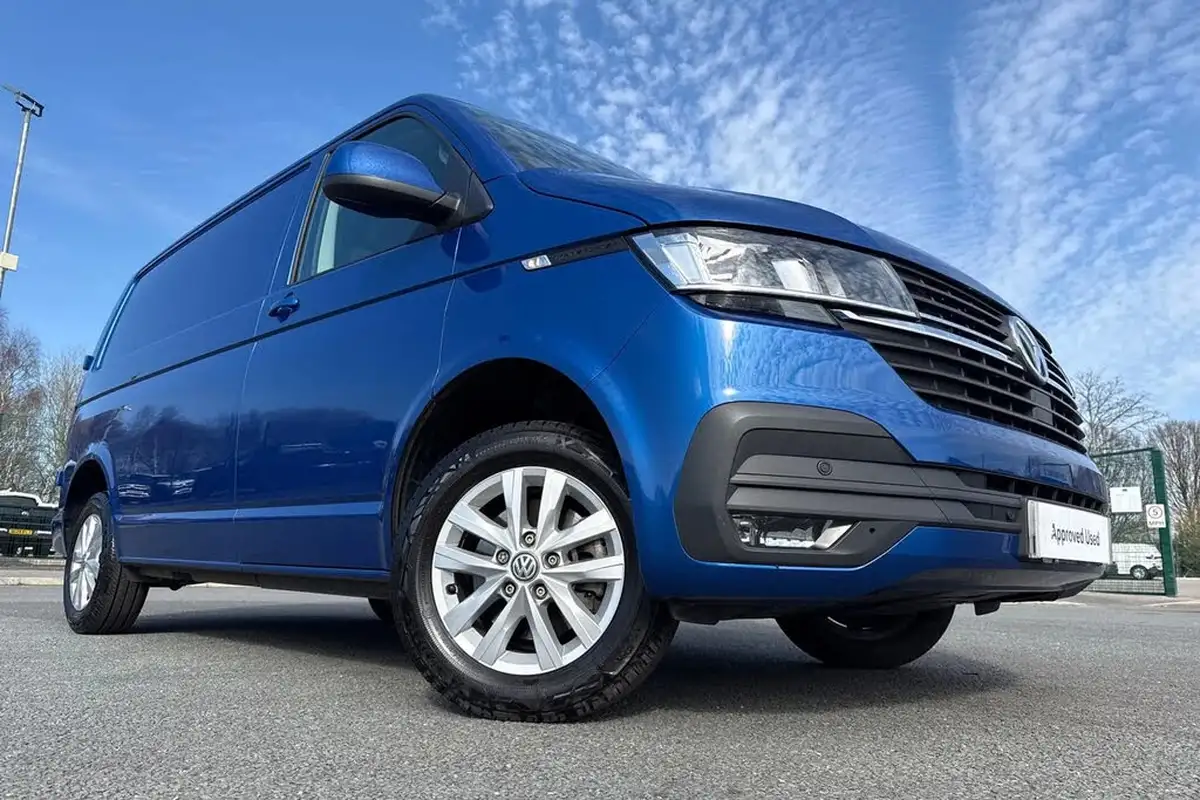2024-volkswagen-transporter-big-29